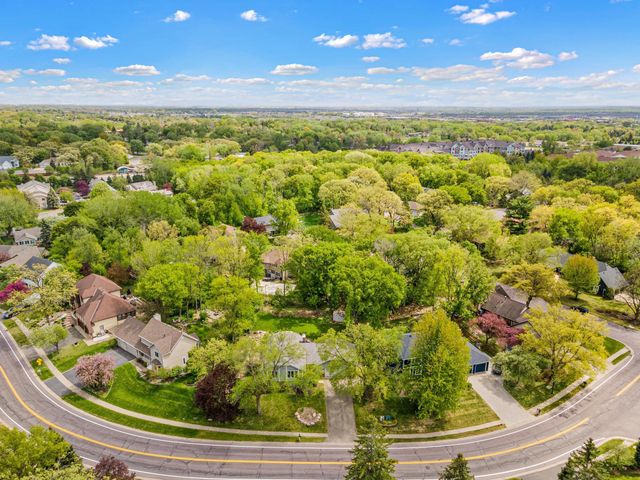 13880 Pennock Avenue, Apple Valley, MN 55124