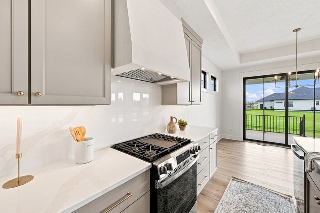 1918 NE Pine Lake Circle, Ankeny, IA 50021