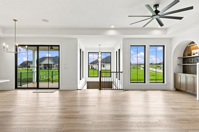 1918 NE Pine Lake Circle, Ankeny, IA 50021