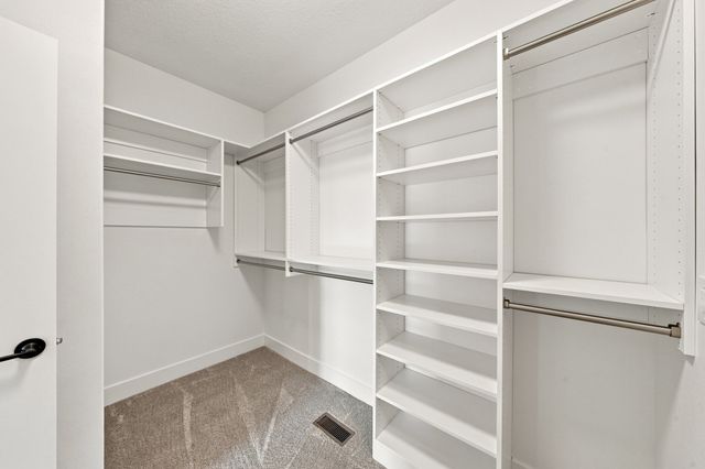 1918 NE Pine Lake Circle, Ankeny, IA 50021