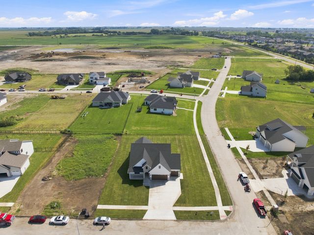1918 NE Pine Lake Circle, Ankeny, IA 50021