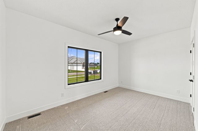 1918 NE Pine Lake Circle, Ankeny, IA 50021
