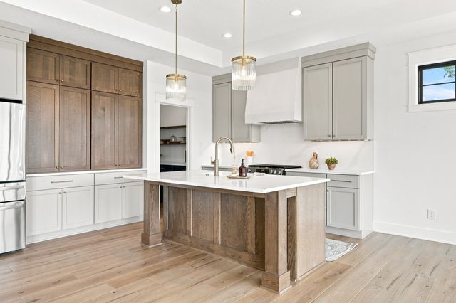 1918 NE Pine Lake Circle, Ankeny, IA 50021