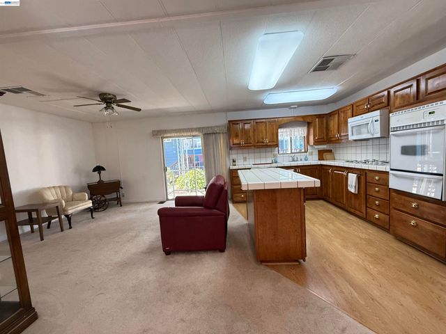3231 Vineyard Ave 147, Pleasanton, CA 94566