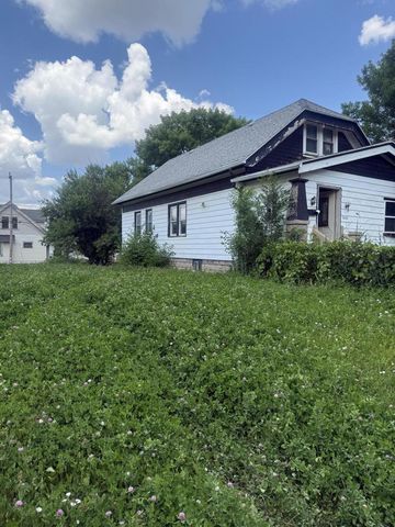 3295 N 29th STREET, Milwaukee, WI 53216