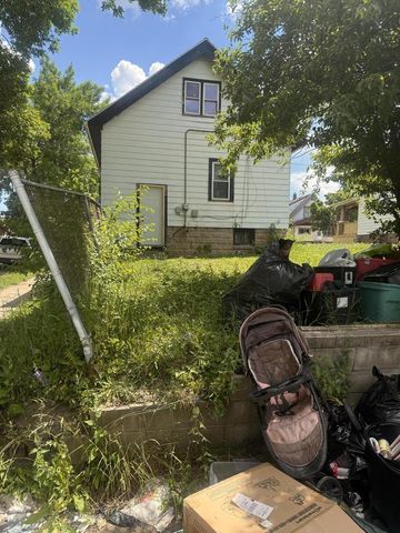 3295 N 29th STREET, Milwaukee, WI 53216