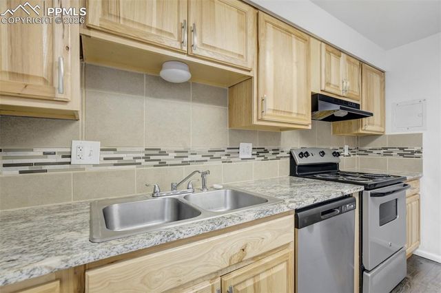 2921 Straus Lane, Colorado Springs, CO 80907