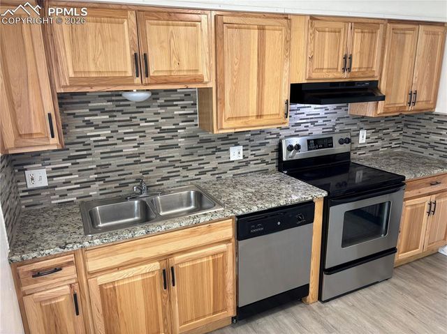 2921 Straus Lane, Colorado Springs, CO 80907