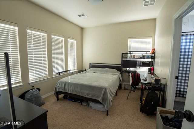 633 LOGWOOD Avenue, Canutillo, TX 79835