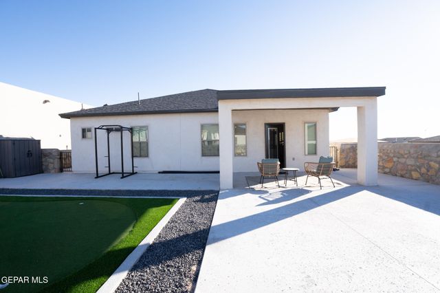 633 LOGWOOD Avenue, Canutillo, TX 79835