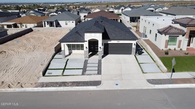 633 LOGWOOD Avenue, Canutillo, TX 79835