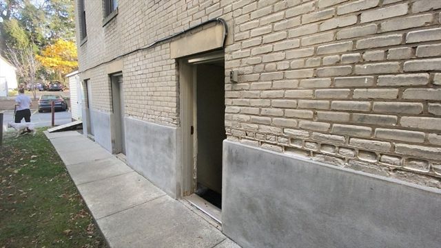 7 Lothian Rd B, Boston, MA 02135