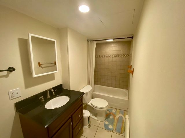 7 Lothian Rd B, Boston, MA 02135