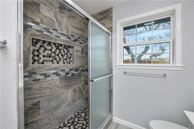 615 E Ligustrum Blvd, Robstown, TX 78380