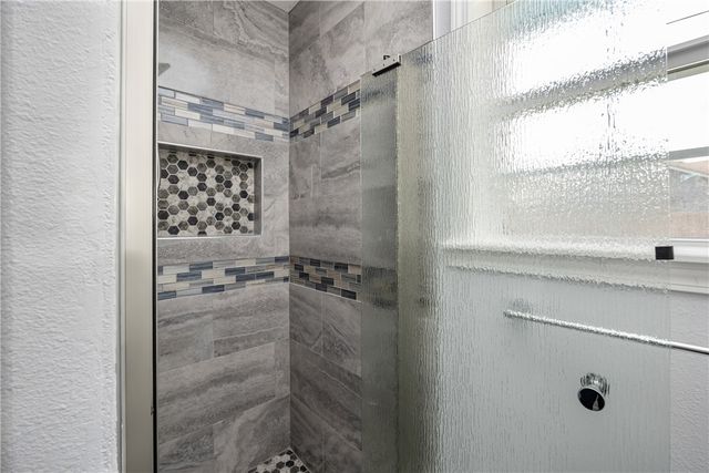 615 E Ligustrum Blvd, Robstown, TX 78380