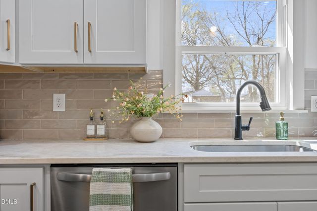 148 N State Street, Haw River, NC 27258