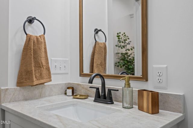 148 N State Street, Haw River, NC 27258