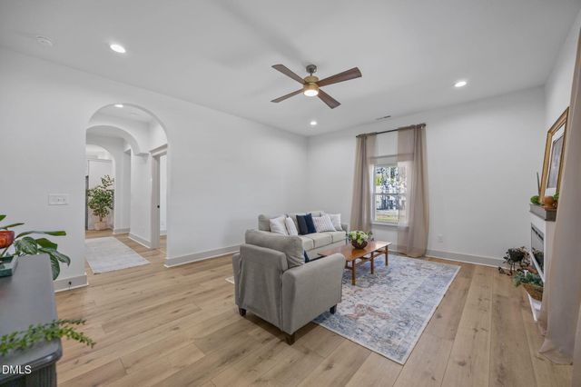 148 N State Street, Haw River, NC 27258