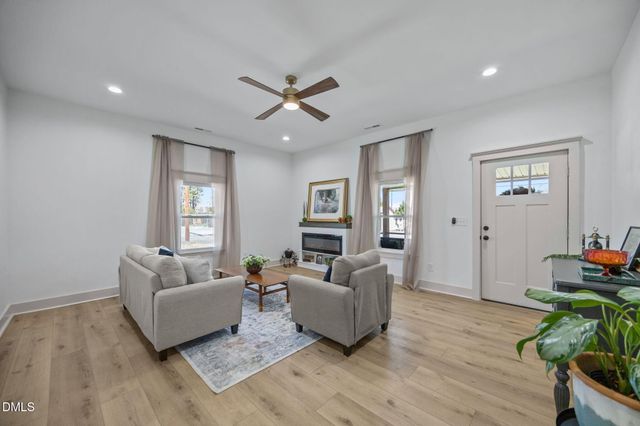 148 N State Street, Haw River, NC 27258