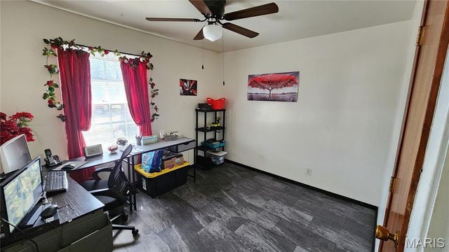 1831 Longford Drive, St Louis, MO 63136