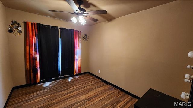 1831 Longford Drive, St Louis, MO 63136