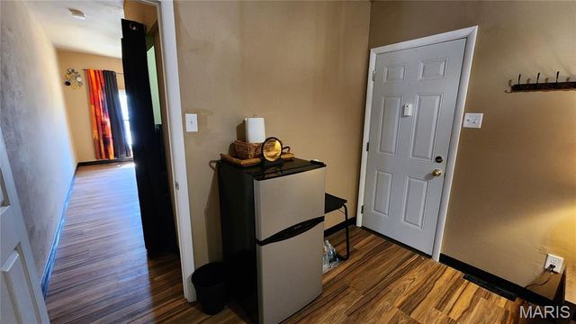 1831 Longford Drive, St Louis, MO 63136