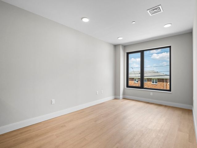 249 Corey Rd 201, Boston, MA 02135