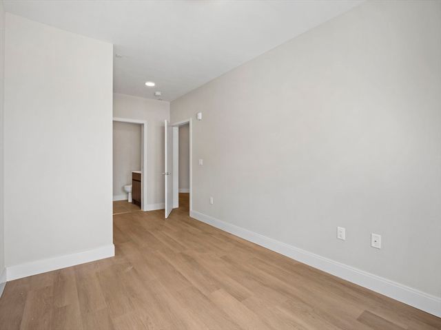 249 Corey Rd 201, Boston, MA 02135