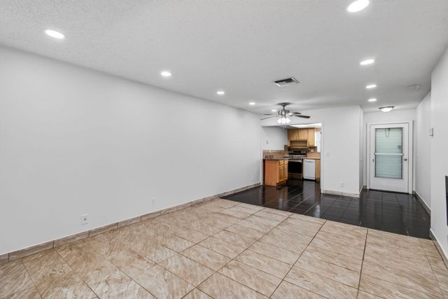 2522 Emory Dr Drive E I, West Palm Beach, FL 33415