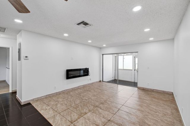 2522 Emory Dr Drive E I, West Palm Beach, FL 33415