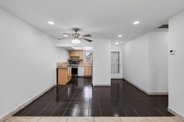 2522 Emory Dr Drive E I, West Palm Beach, FL 33415