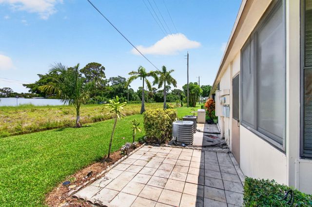 2522 Emory Dr Drive E I, West Palm Beach, FL 33415