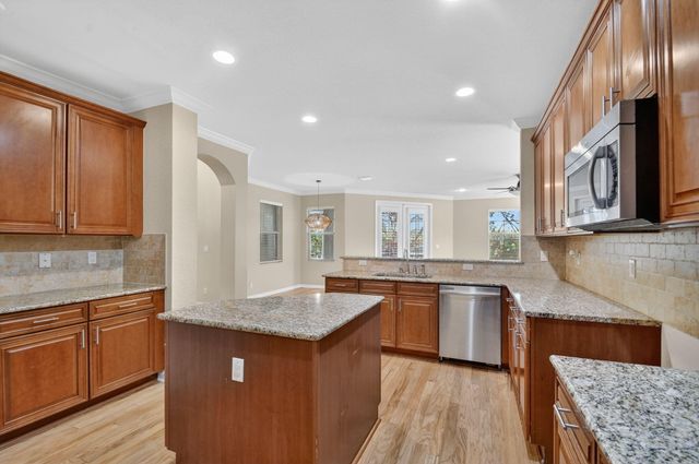 3418 Vanderbilt Drive, Wellington, FL 33414