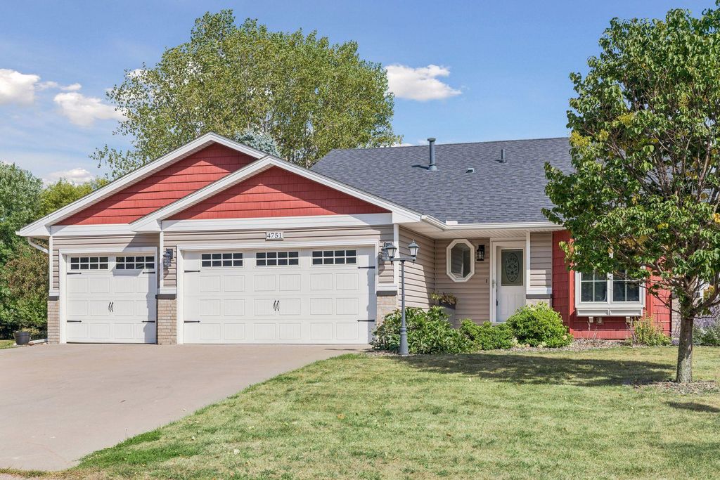 4751 Heather Ridge Road N, Oakdale, MN 55128 — photo 3