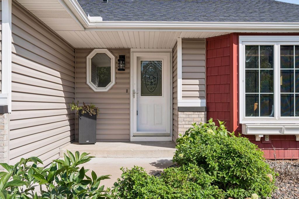 4751 Heather Ridge Road N, Oakdale, MN 55128 — photo 4