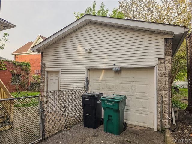 437 Portage Road, Niagara Falls, NY 14303