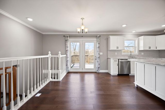 81 Grand Crossing Court, Somerset, KY 42503