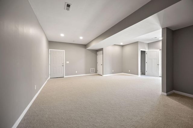 81 Grand Crossing Court, Somerset, KY 42503