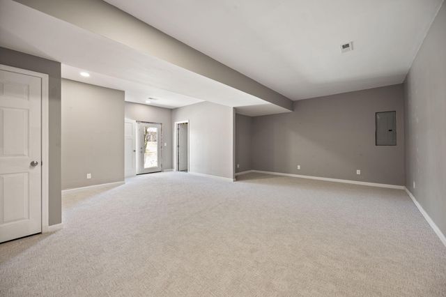 81 Grand Crossing Court, Somerset, KY 42503