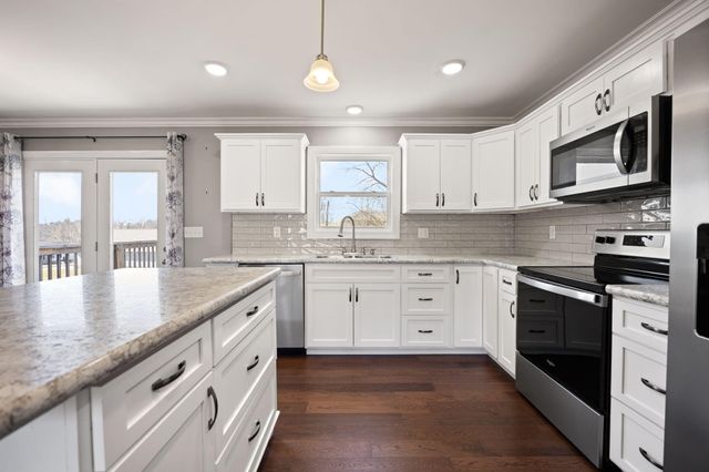 81 Grand Crossing Court, Somerset, KY 42503