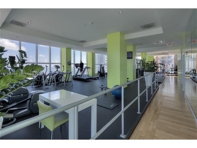 133 NE 2nd Ave 1815, Miami, FL 33132