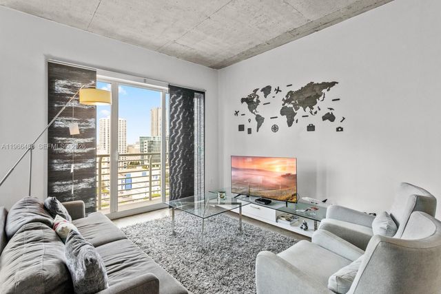 133 NE 2nd Ave 1815, Miami, FL 33132