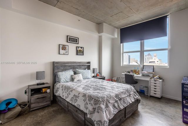 133 NE 2nd Ave 1815, Miami, FL 33132