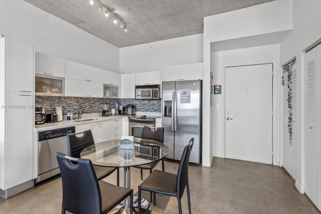 133 NE 2nd Ave 1815, Miami, FL 33132