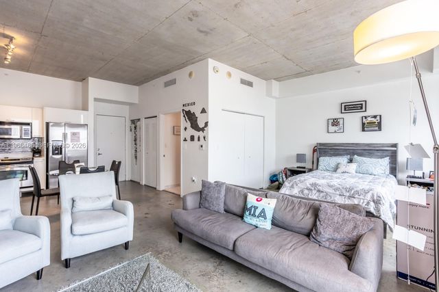 133 NE 2nd Ave 1815, Miami, FL 33132