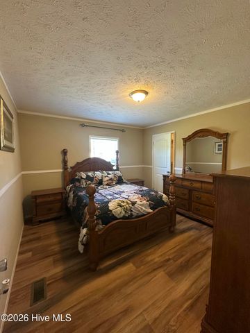 4214 8th Street SE, Southport, NC 28461
