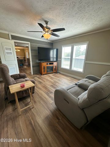 4214 8th Street SE, Southport, NC 28461