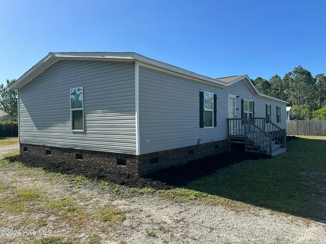 4214 8th Street SE, Southport, NC 28461