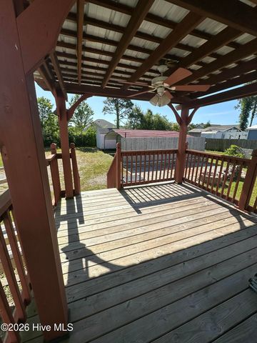 4214 8th Street SE, Southport, NC 28461
