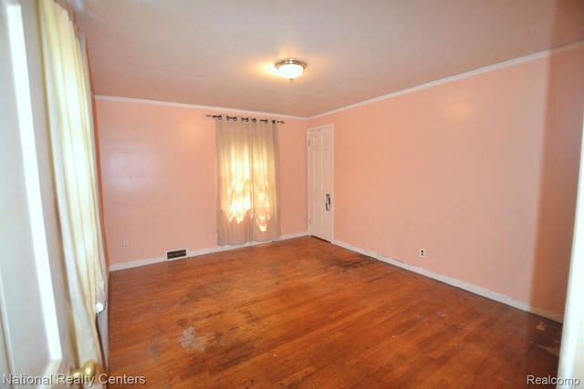 14812 Artesian Street, Detroit, MI 48223